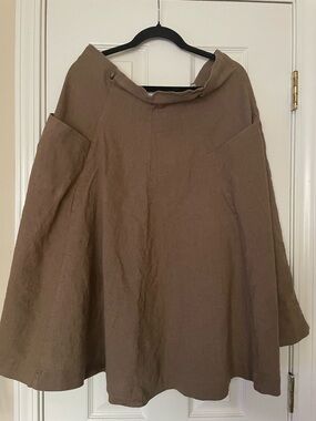 A-line Casual Midi Skirt in Brown with Two pockets linen/cotton blend size 18